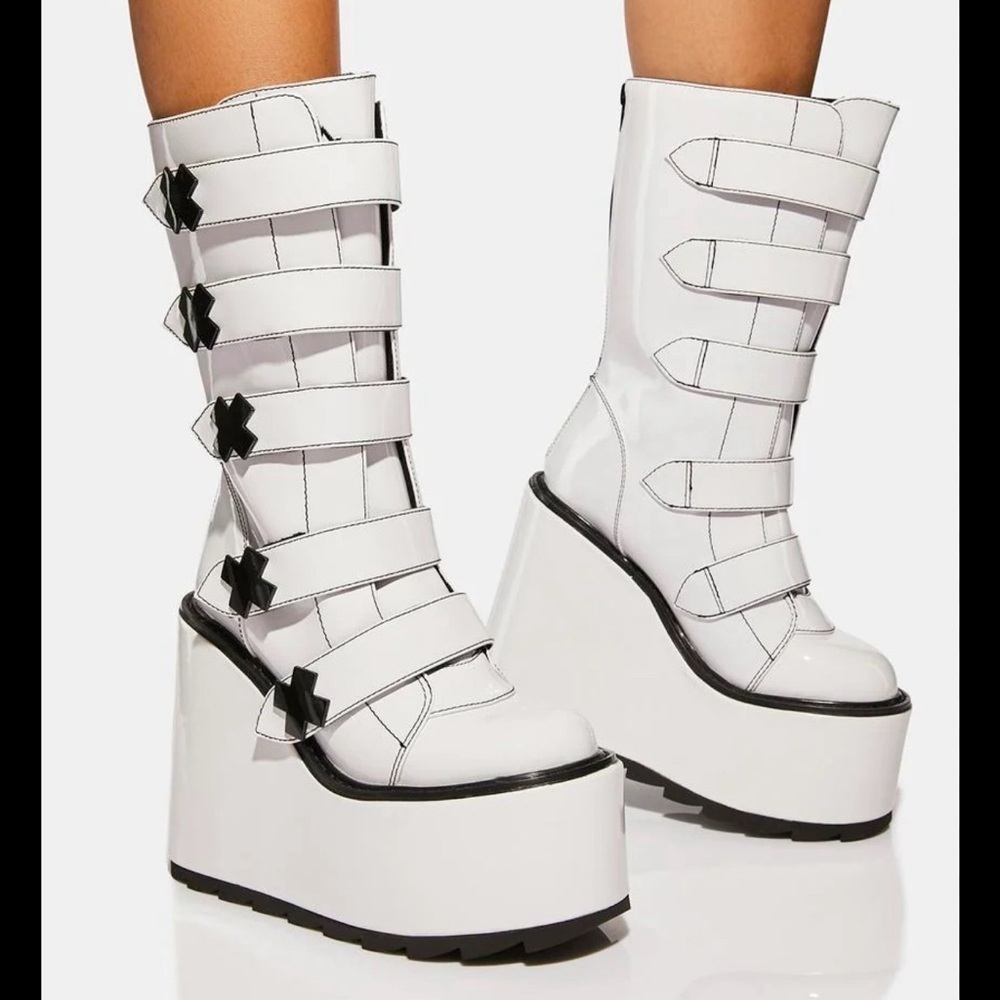 YRU White Patent Dune Strapped Platform Boots DOLLS KILL Size 5* - Picture 3 of 11
